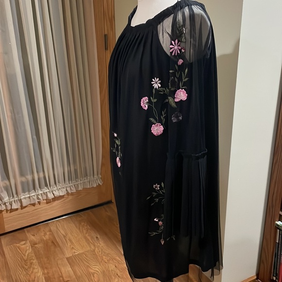 Bongo Black Mesh Embroidered Overlay Dress - Picture 3 of 11